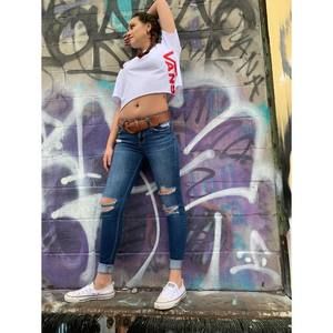 Meet your Posher, Dericka